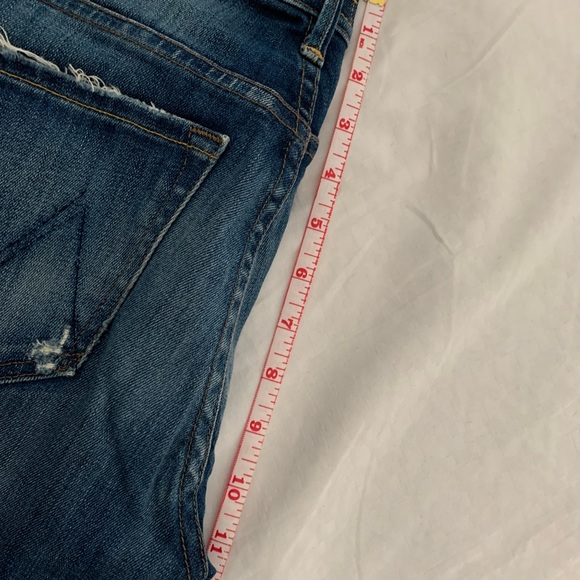 Size 24 as labeled but fit like a 26 - Picture 13 of 15